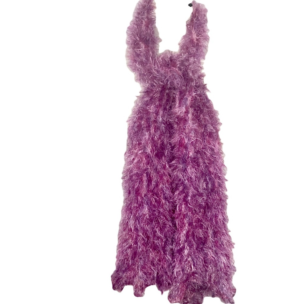 MAGICAL WOMENS PINK WINTER SCARF  NWOT